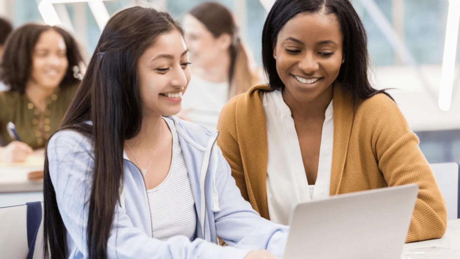 Learner working through a presentation structure with an instructor