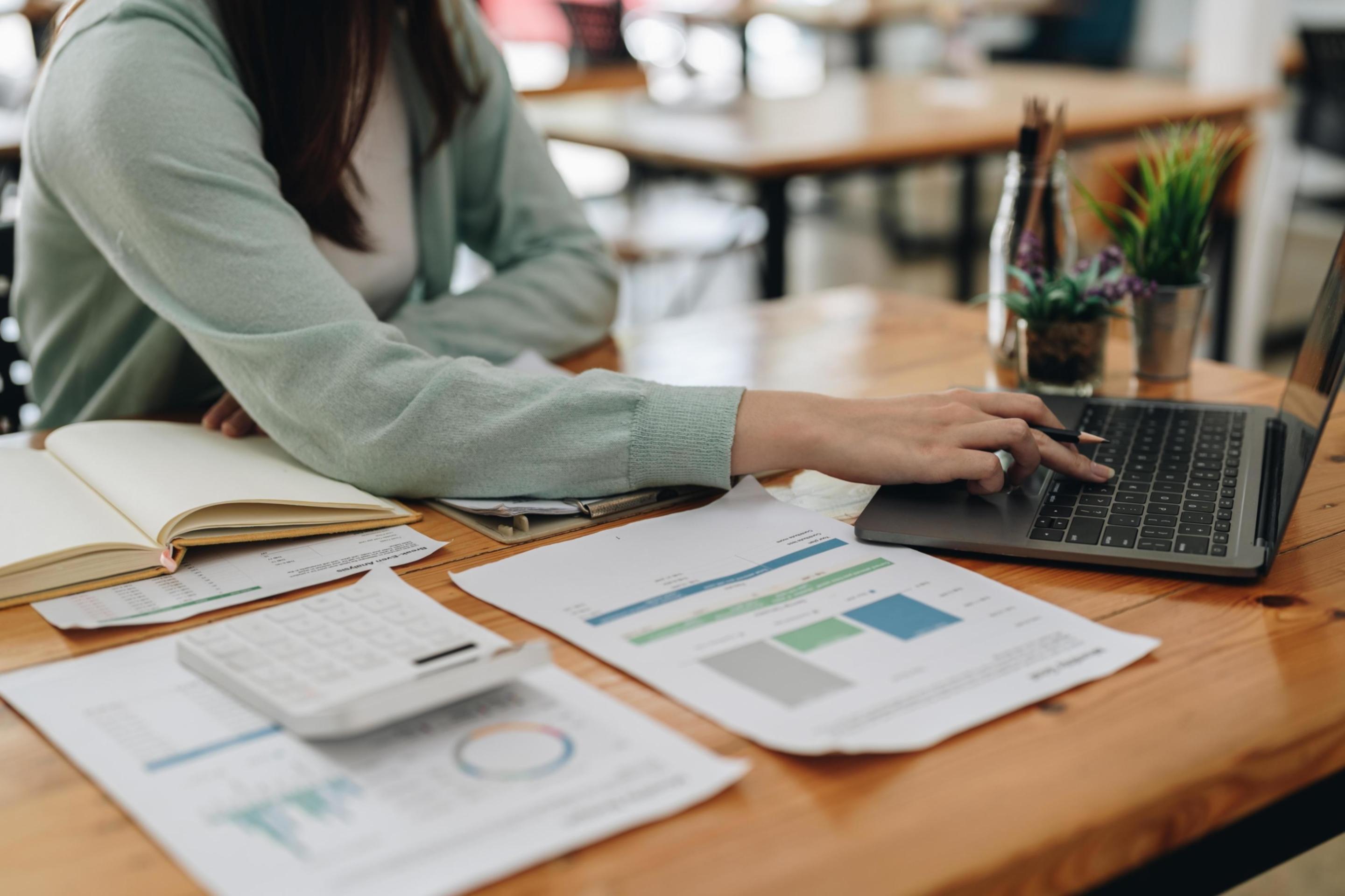 Instructor-led online presentation coaching session